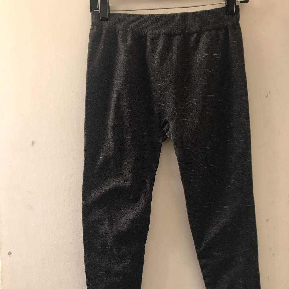 ⭐️Gray leggings🤍 Very good condition